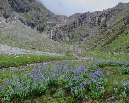 deo tibba trek distance