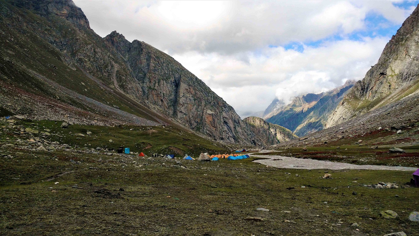 Hampta Pass - connecting the two heavens !