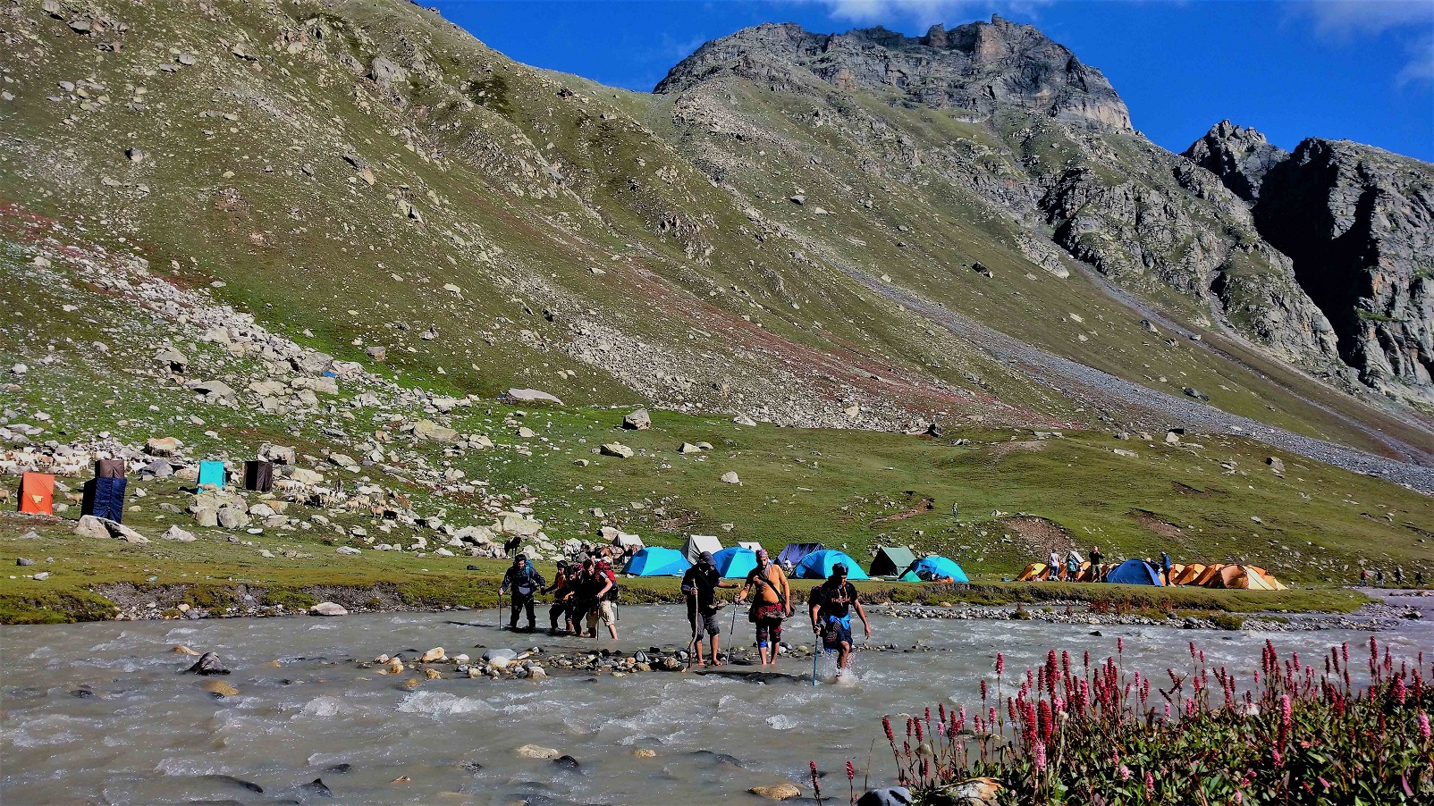 Hampta Pass - connecting the two heavens !