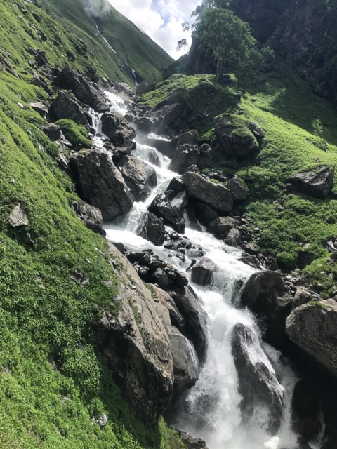 Hampta Pass - A Rendezvous For Men and Mountains