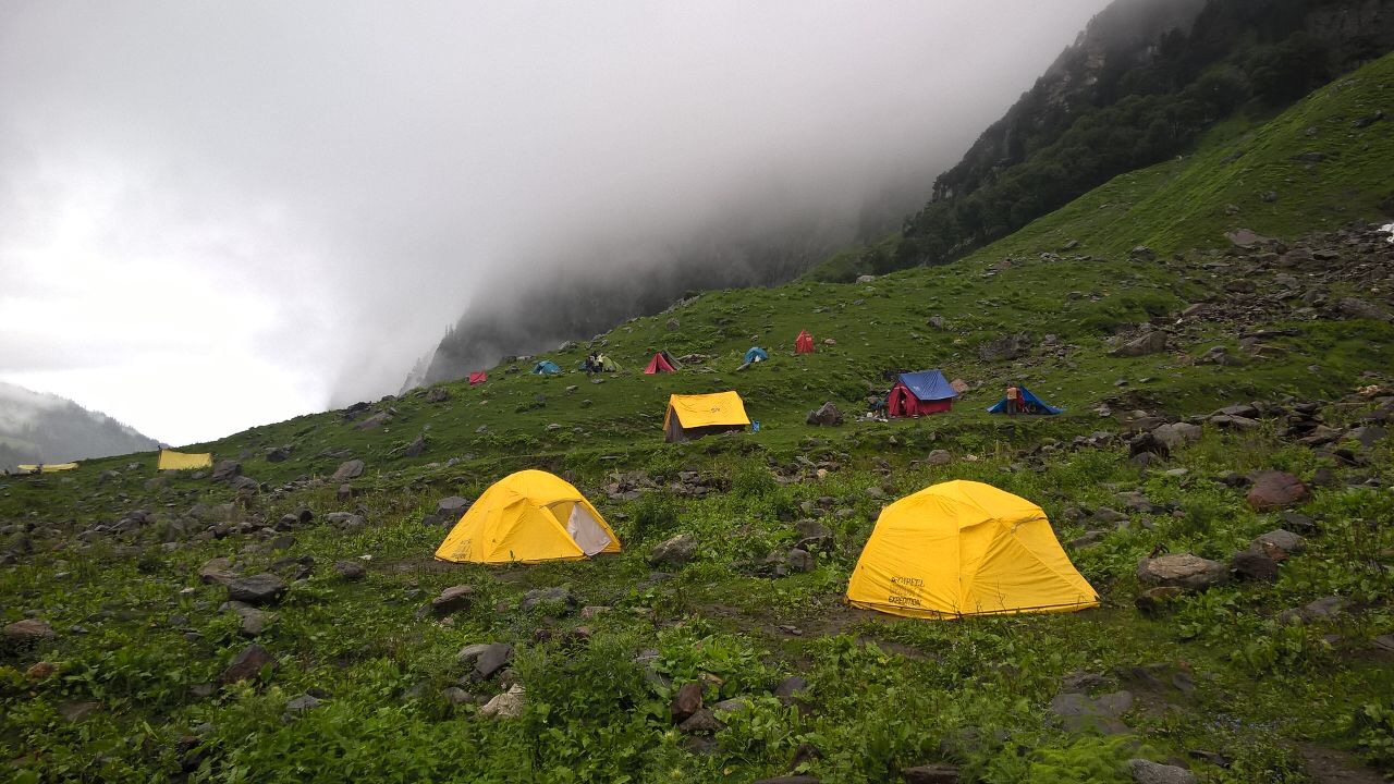 Hampta Pass - A Rendezvous For Men and Mountains