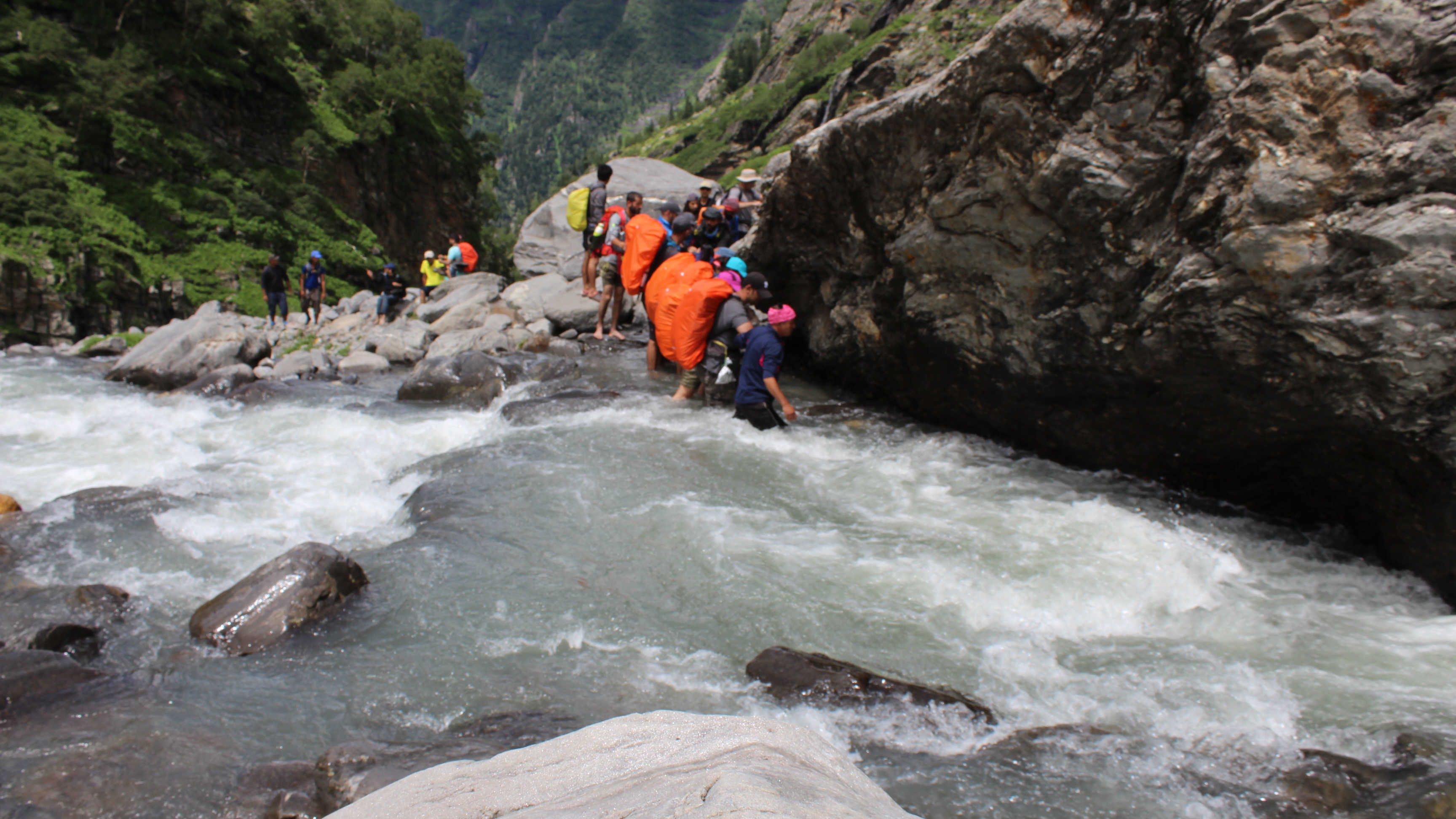 Hampta Pass - A Rendezvous For Men and Mountains