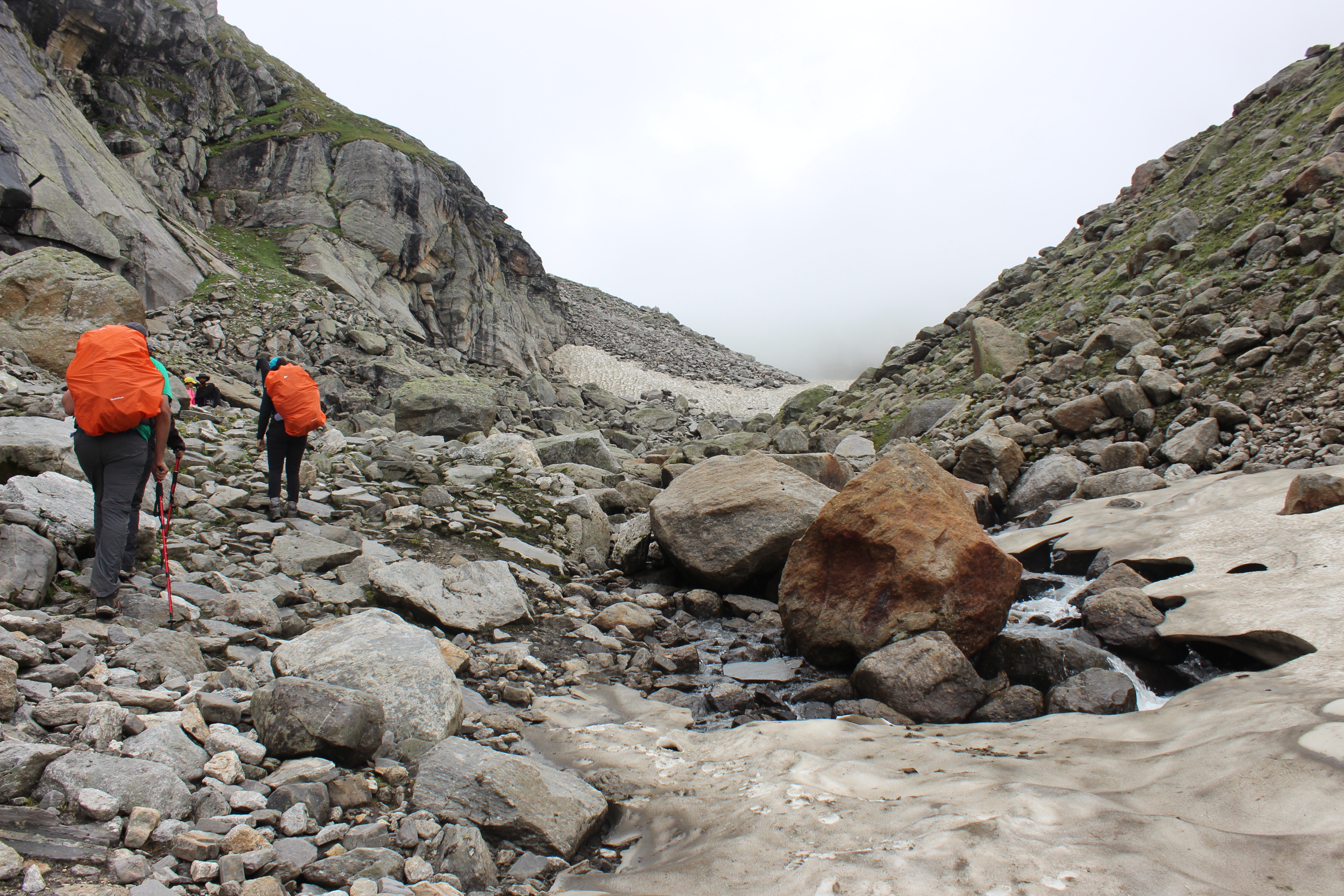 Hampta Pass - A Rendezvous For Men and Mountains