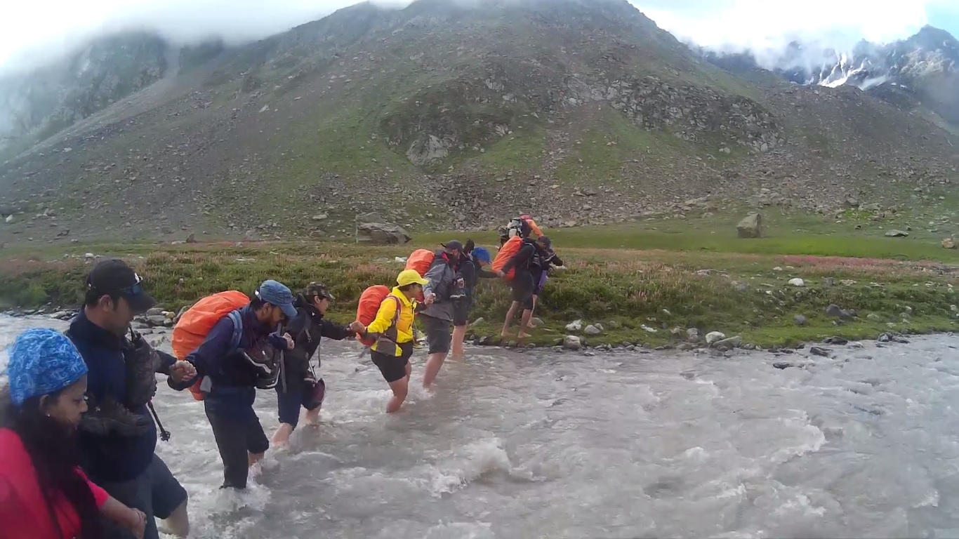 Hampta Pass - A Rendezvous For Men and Mountains