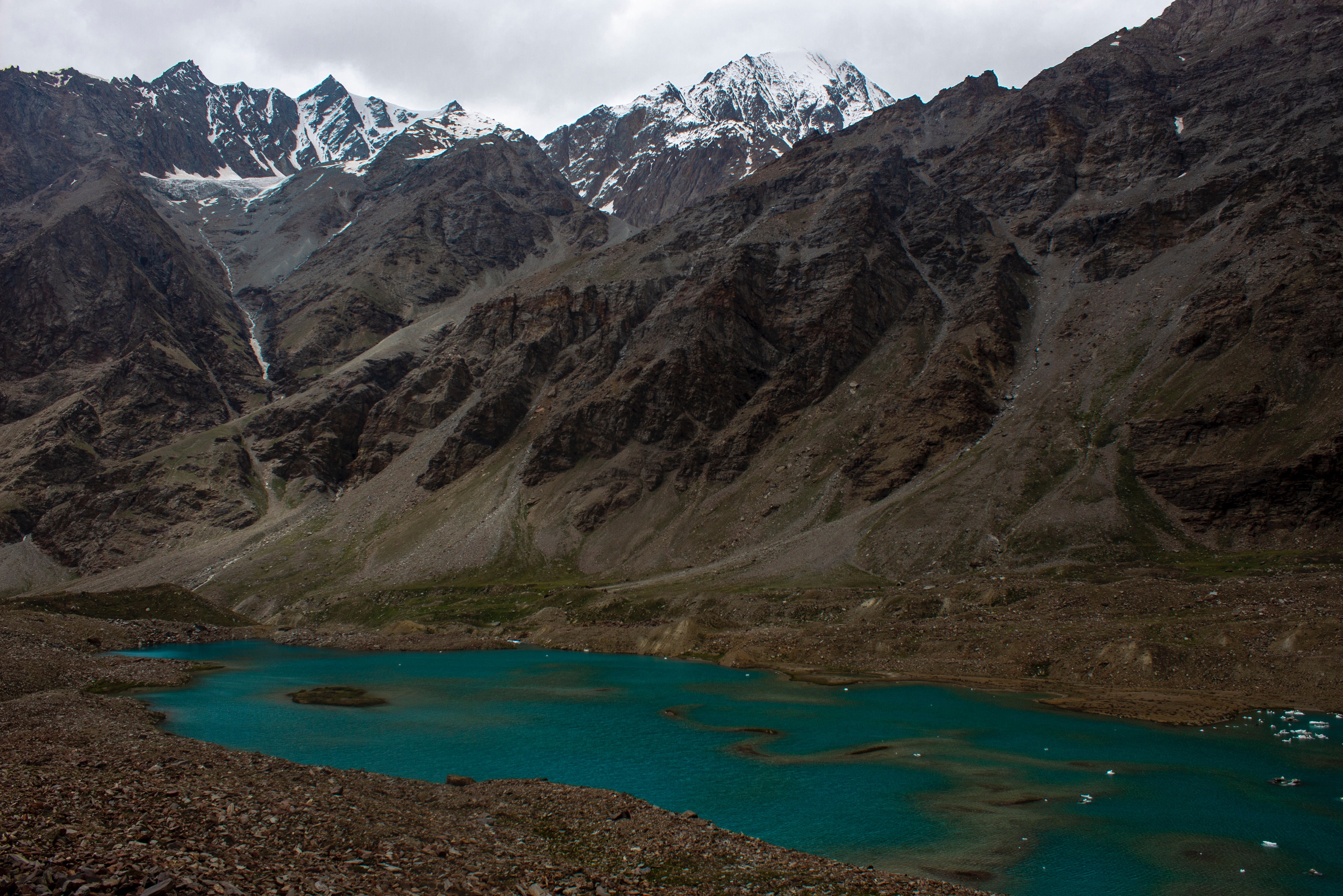 Ghepan Ghat : Does this neon blue lake actually exist?