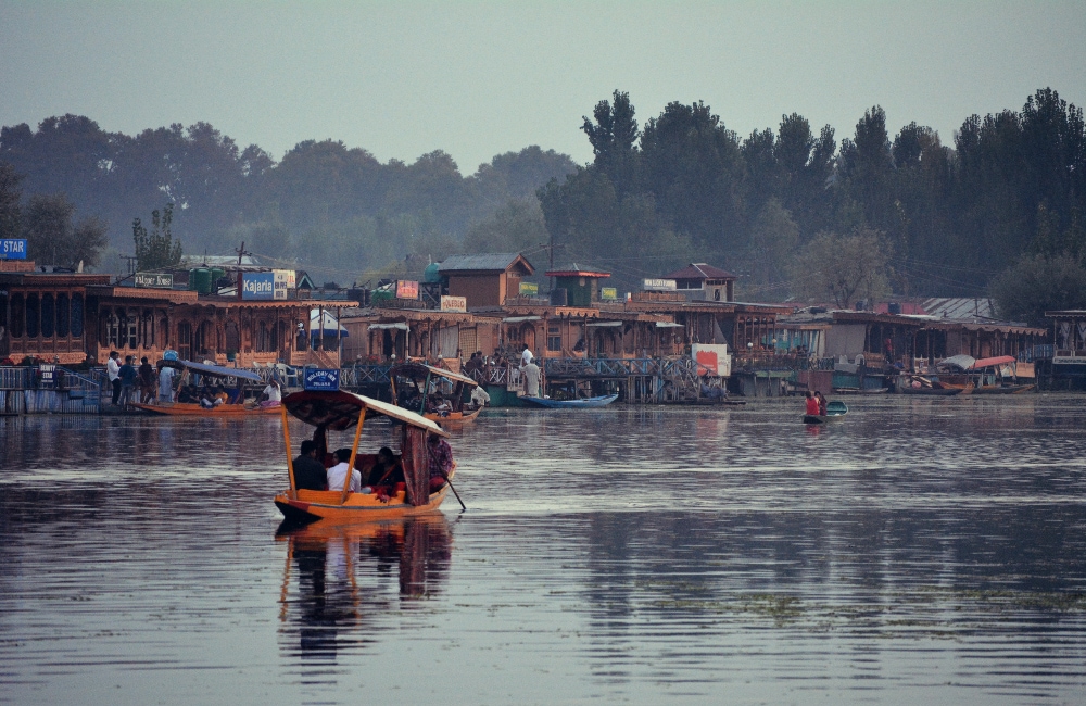 Srinagar and Kashmir: Touring while Trekking