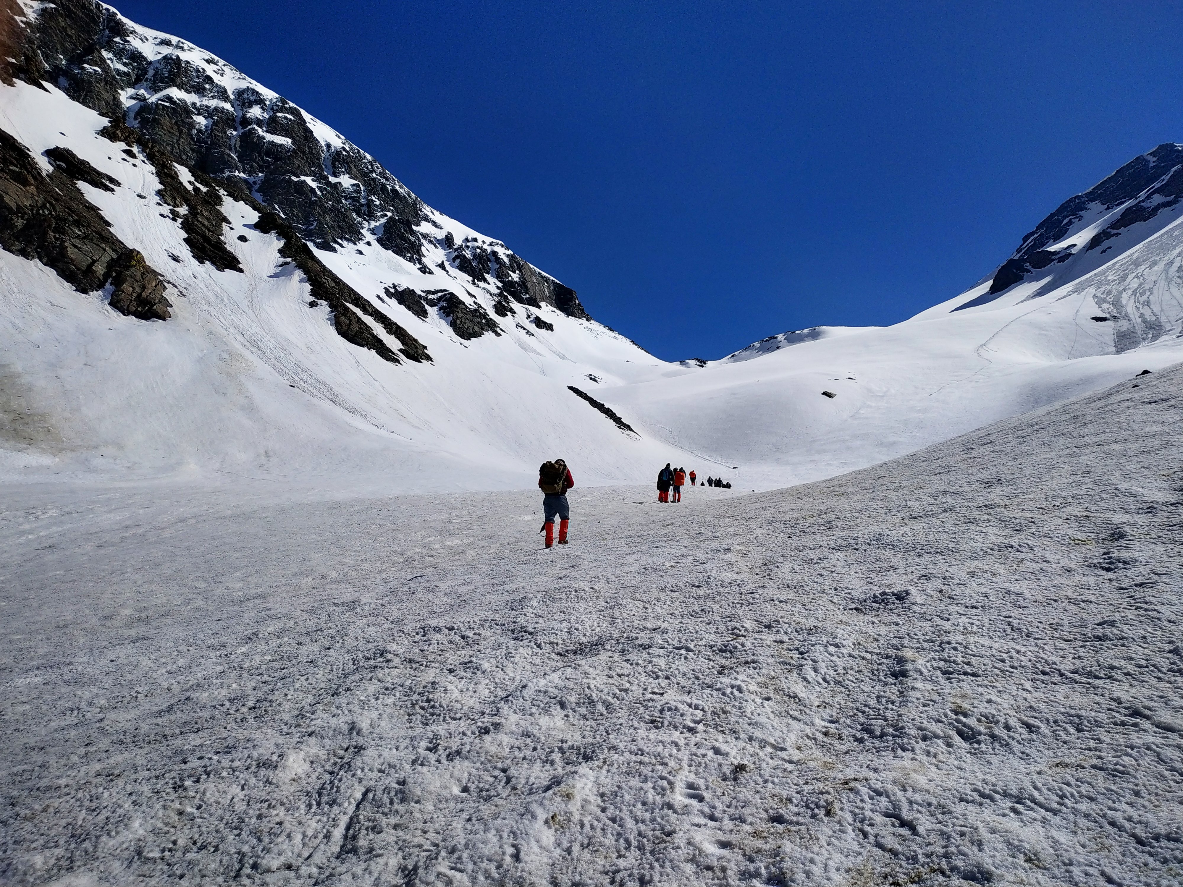 Pin Bhabha Pass or Buran Ghati Trek – Where will you head this summer?