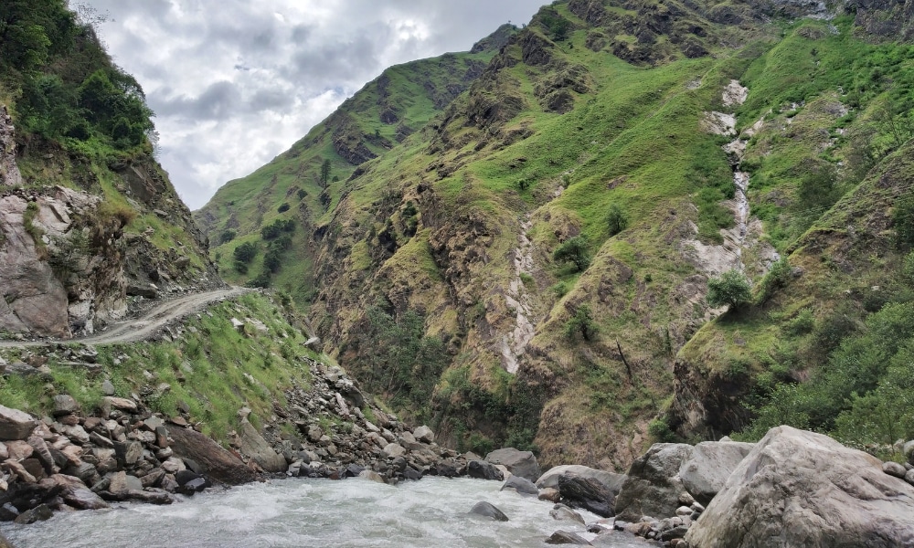 Dev Kyara – A Gallery of Waterfalls, Meadows & Peaks