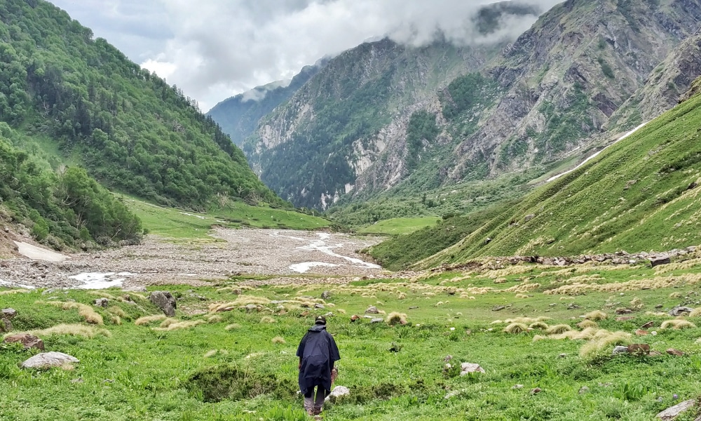 Dev Kyara – A Gallery of Waterfalls, Meadows & Peaks