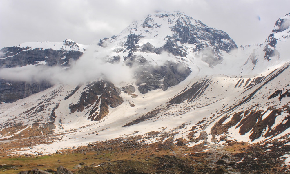 Dev Kyara – A Gallery of Waterfalls, Meadows & Peaks