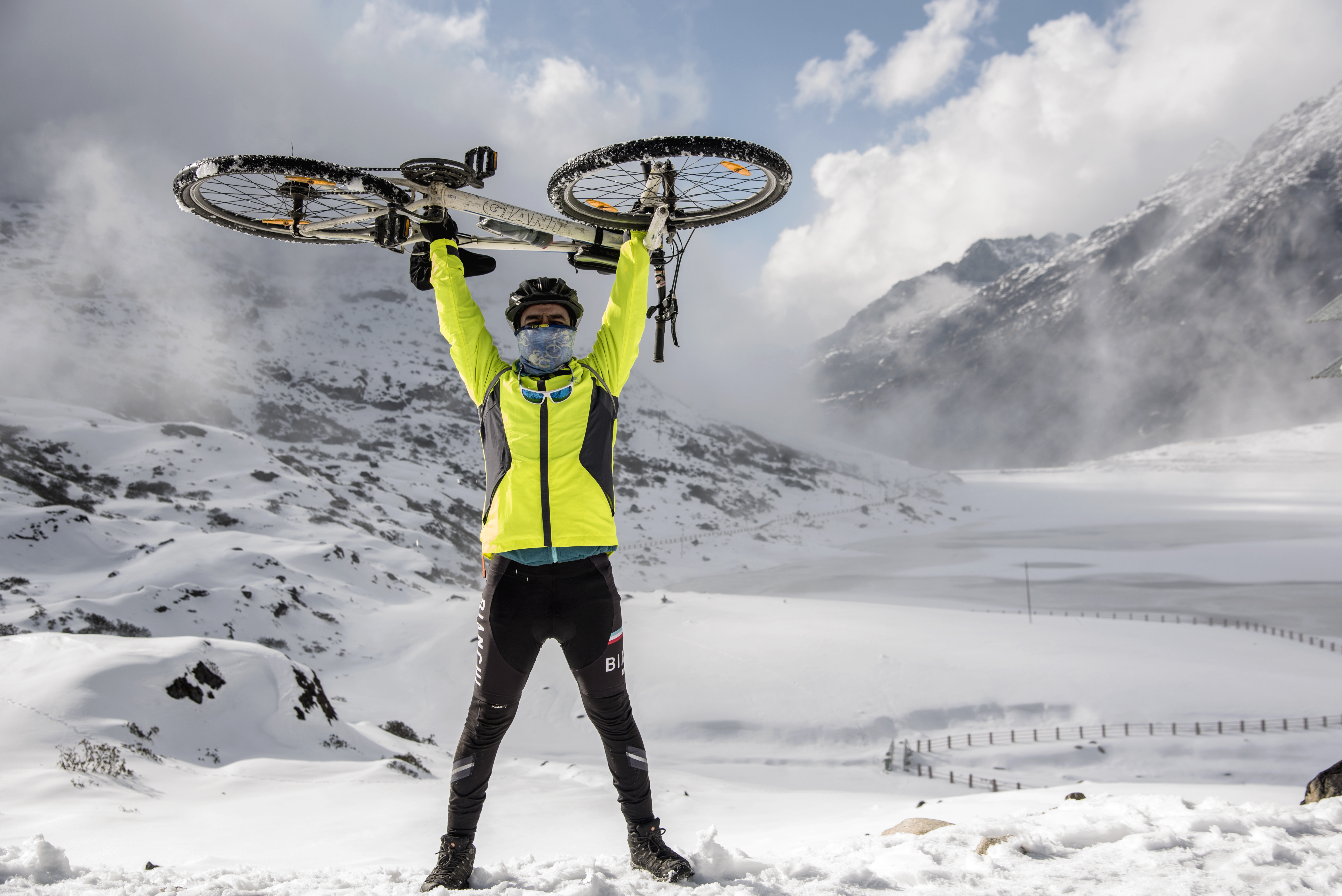 How To Look Instagram Worthy Even On Your Trek