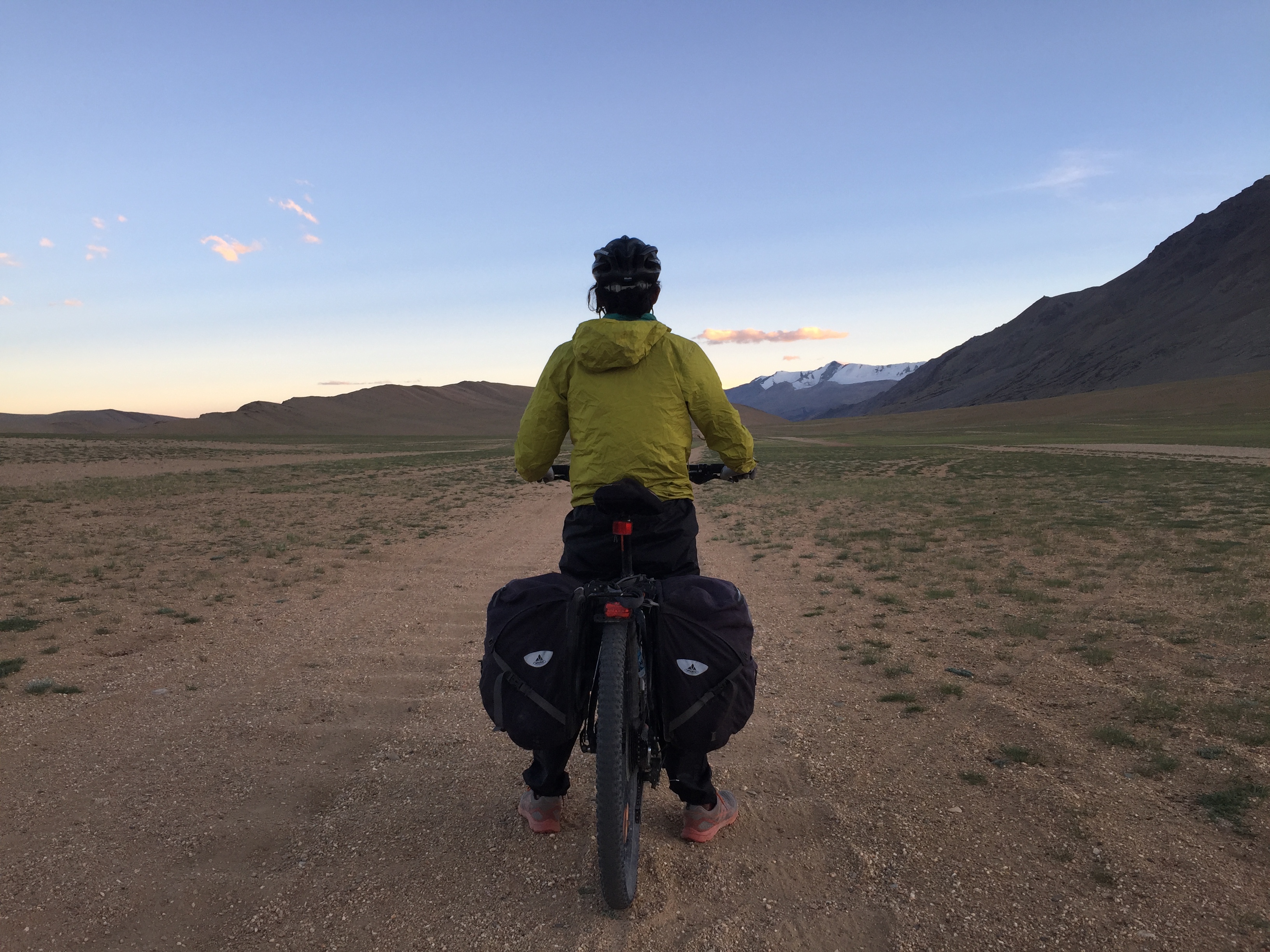 4 Best Cycling Expeditions To Do In India