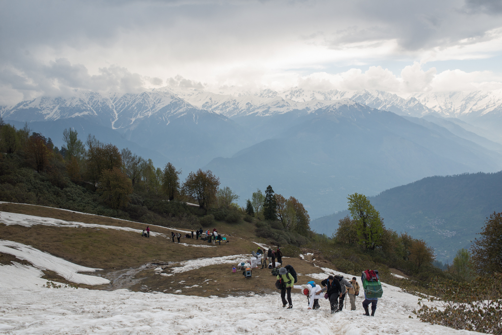 Reasons Beas Kund Trek Is So Popular & A List of Alternatives to Choose From  