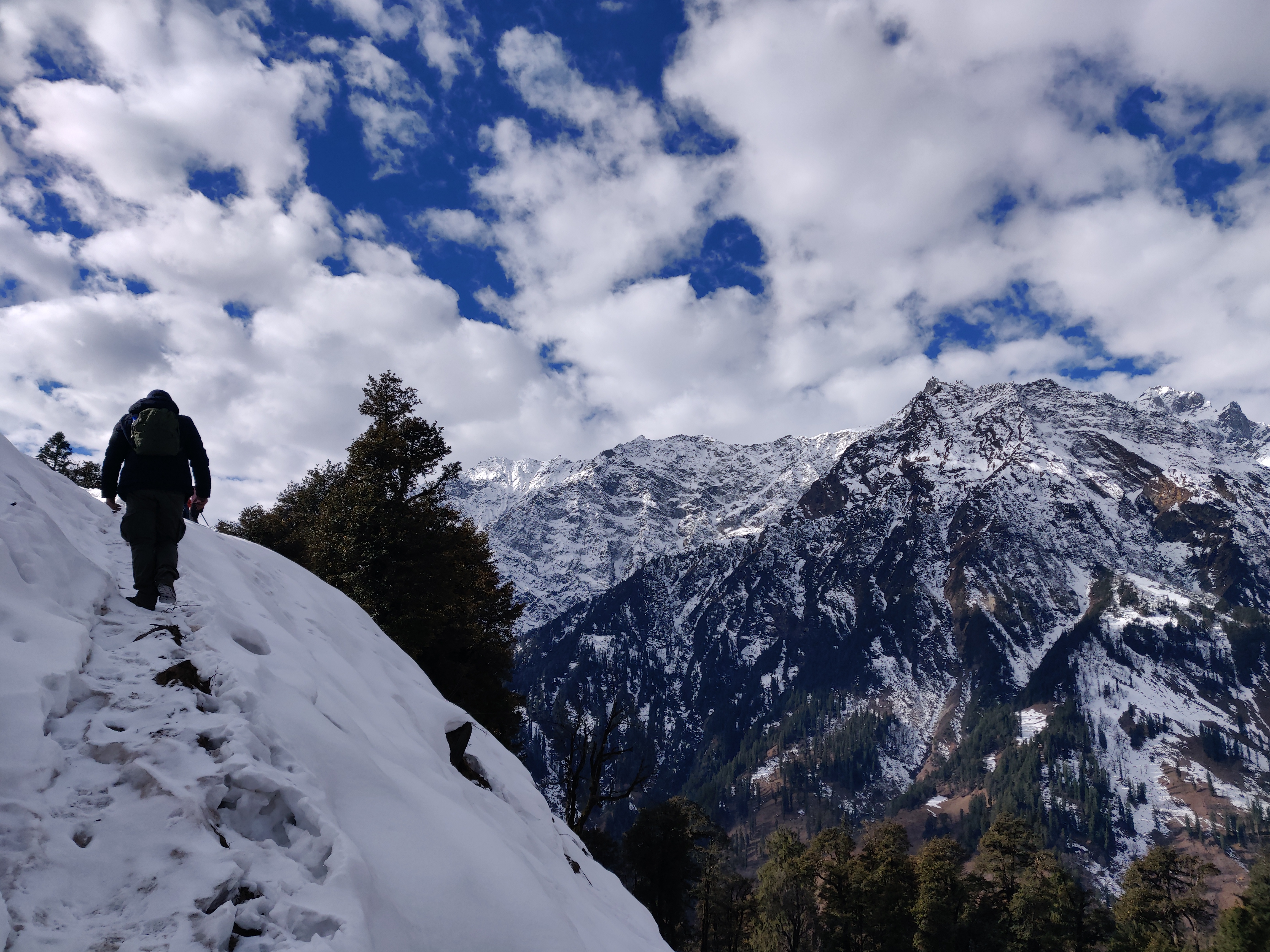 Reasons Beas Kund Trek Is So Popular & A List of Alternatives to Choose From  