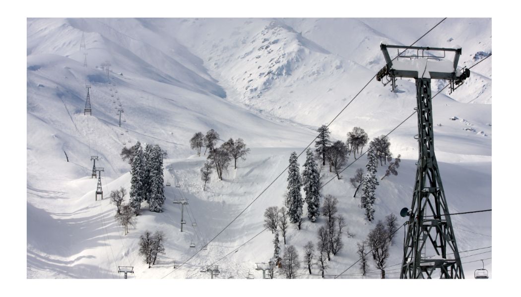 skiing in gulmarg image bikat