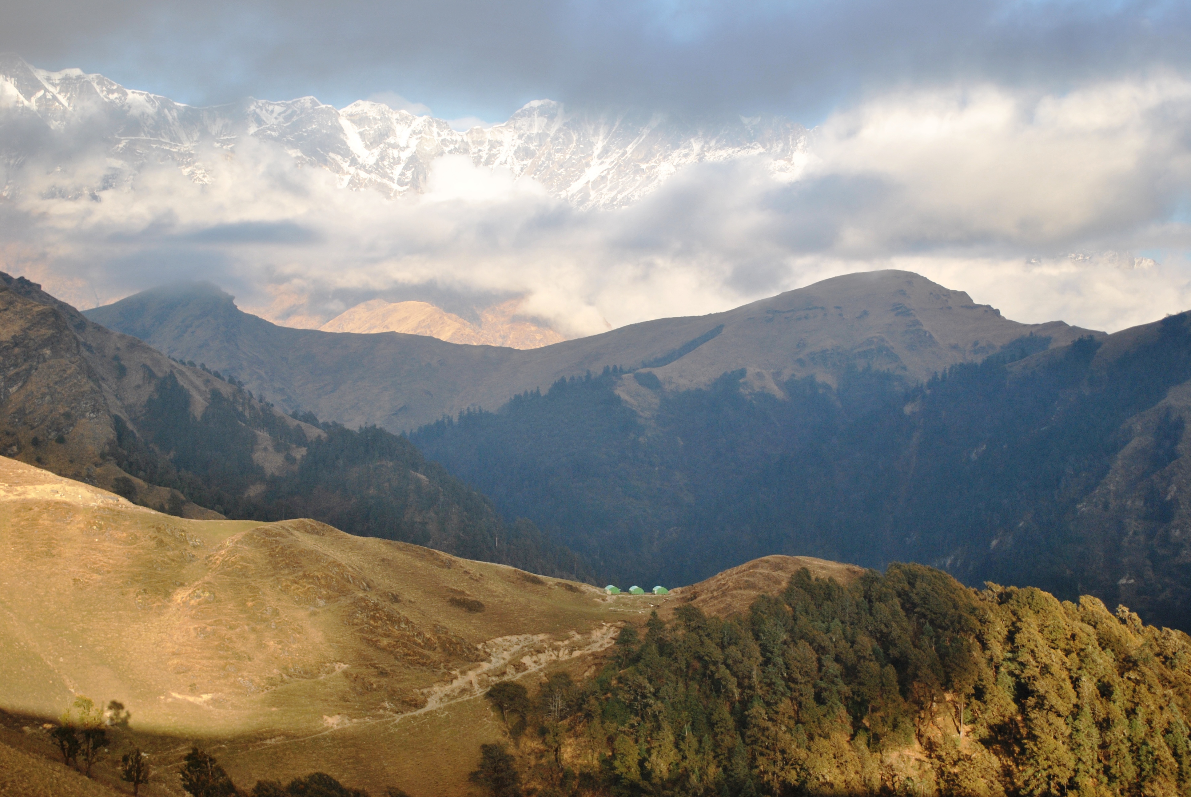 Days Of Solitude, A Could Have Been Bear & The Mystery Lake - Roopkund Trek !
