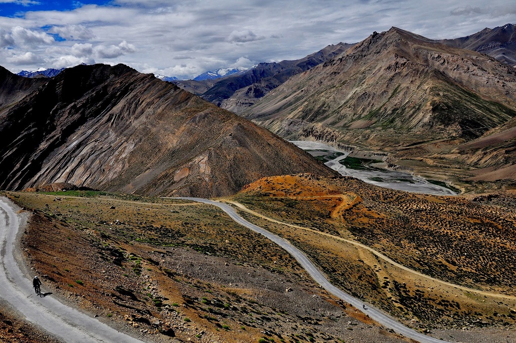 Conquering Your Fears, Gaining Yourself : Manali - Khardung La Cycling Expedition ( Part - 3 : Brandy Nallah to Tso Kar )