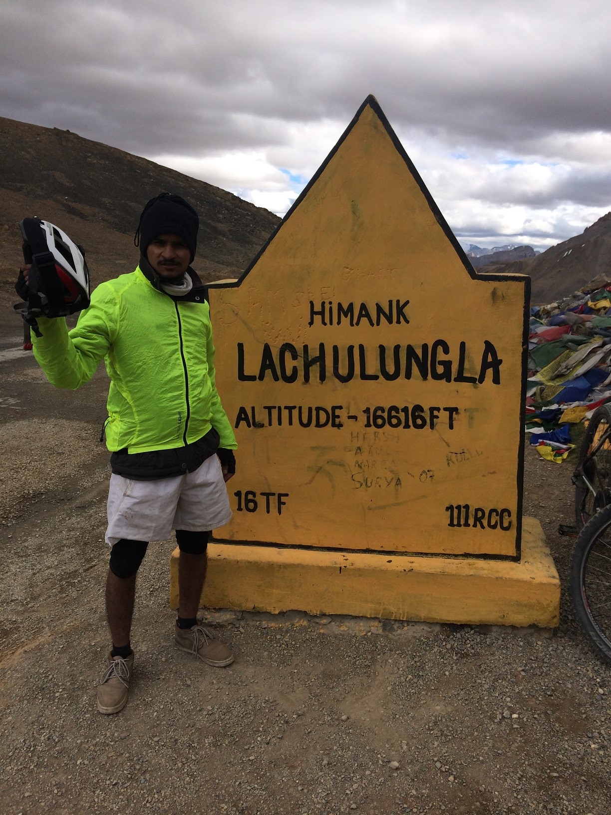 Conquering Your Fears, Gaining Yourself : Manali - Khardung La Cycling Expedition ( Part - 3 : Brandy Nallah to Tso Kar )