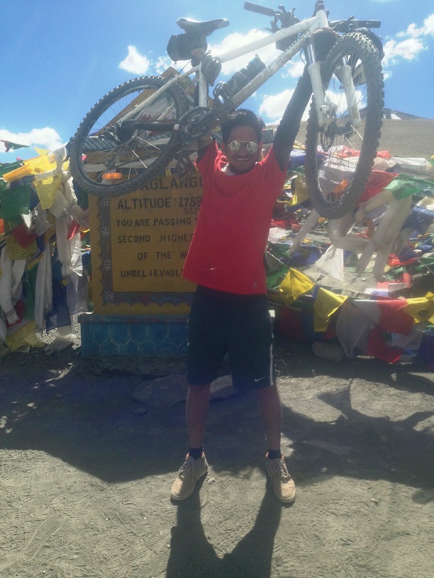Conquering Your Fears, Gaining Yourself : Manali - Khardung La Cycling Expedition ( Part - 4 : Tso Kar to Khardung La )