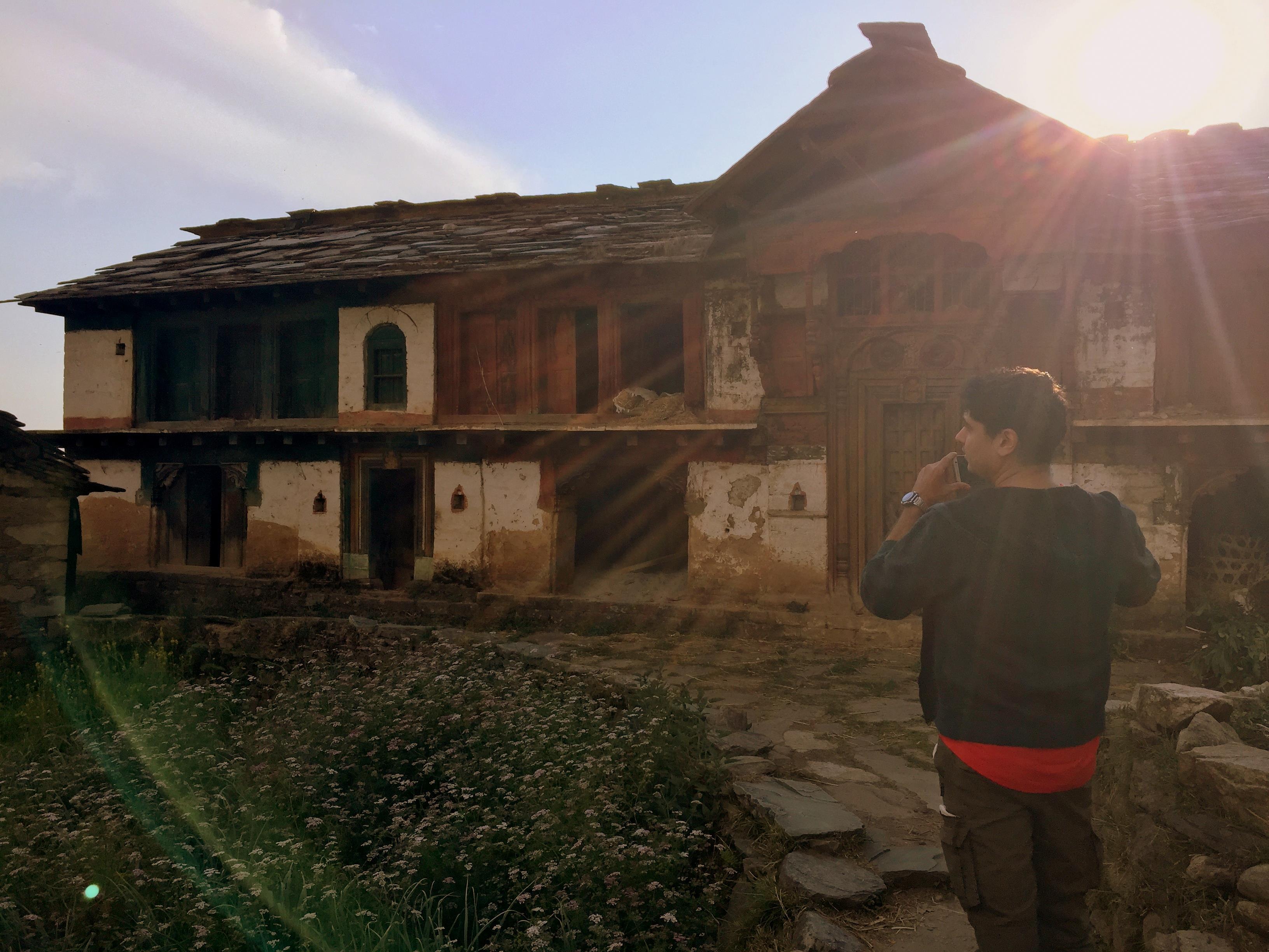 Deoria Tal - Chandrashila Trek 2016