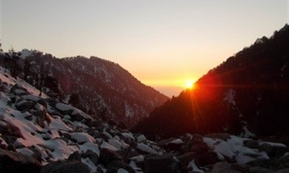 A night beside the frozen hills
