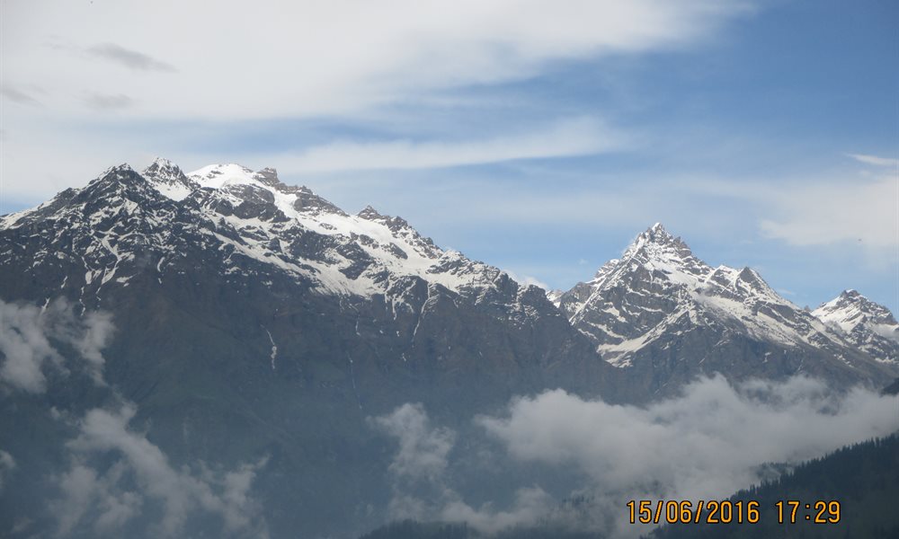 SARPASS..  Into the mighty himalaya..