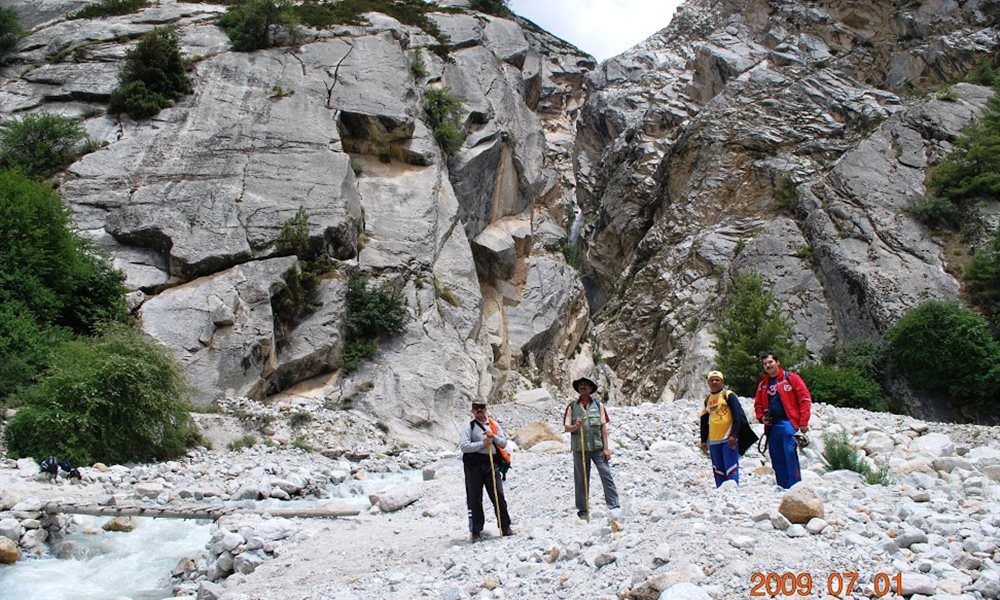A trek to Kalindi pass