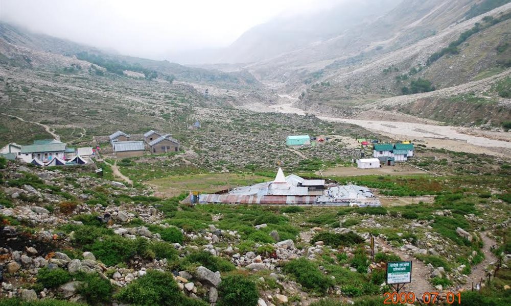 A trek to Kalindi pass