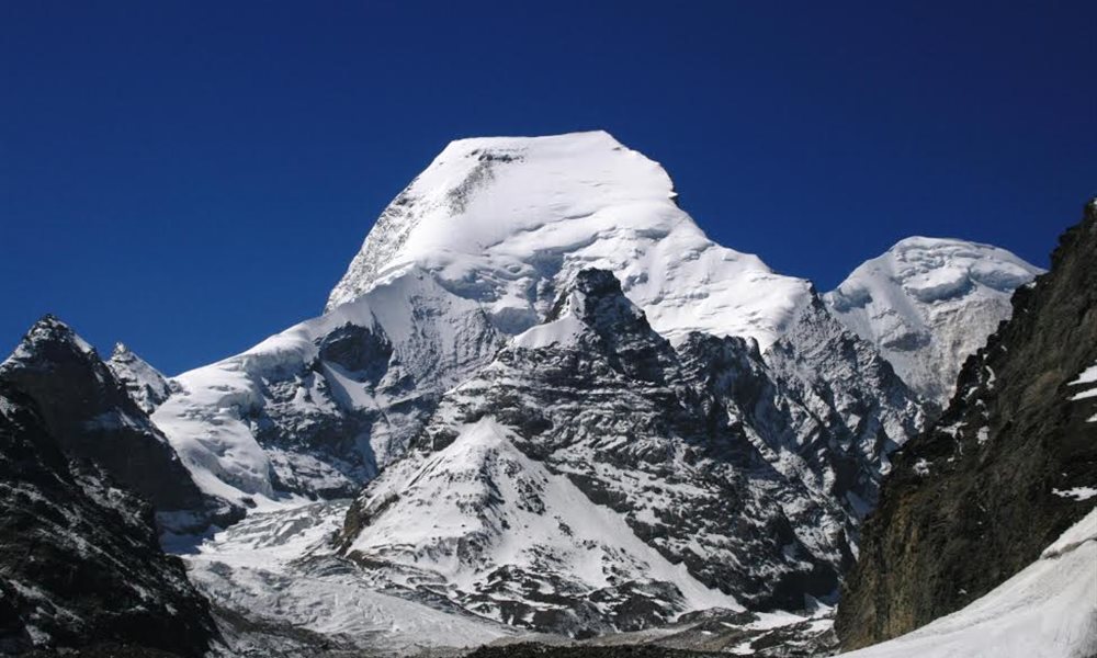 A trek to Kalindi pass