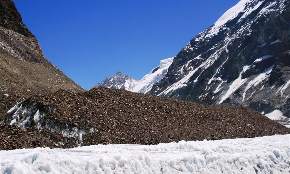 A trek to Kalindi pass