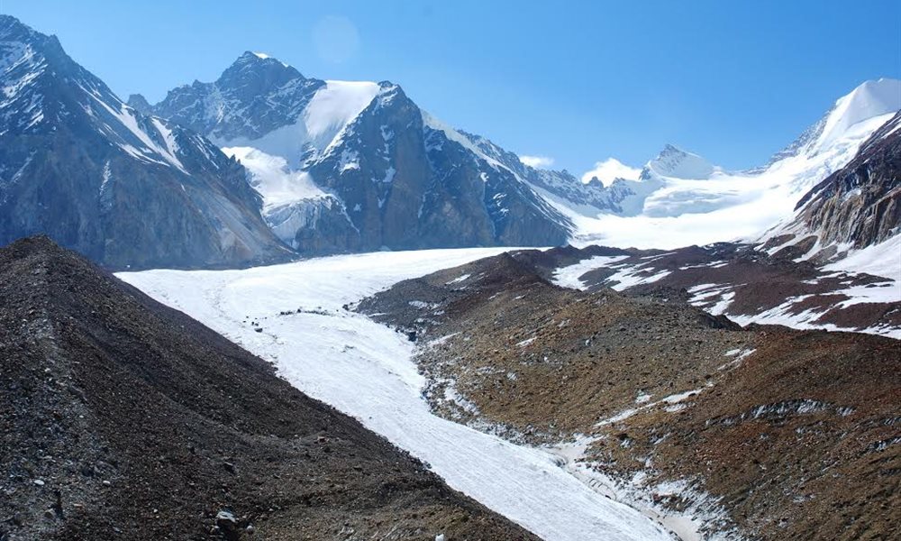 A trek to Kalindi pass