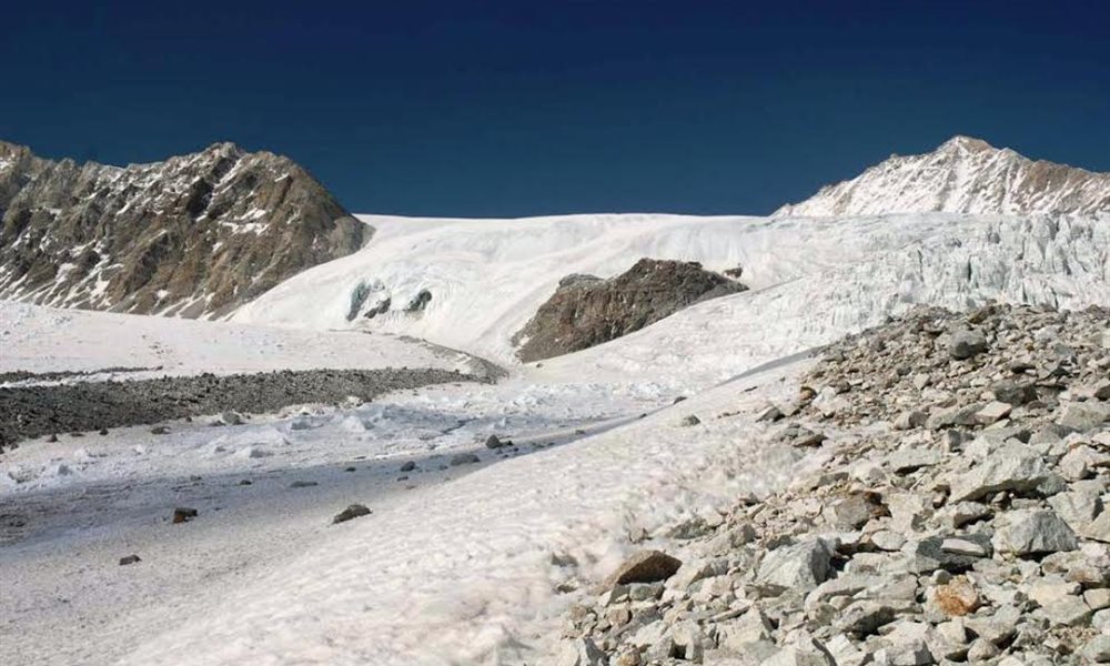 A trek to Kalindi pass