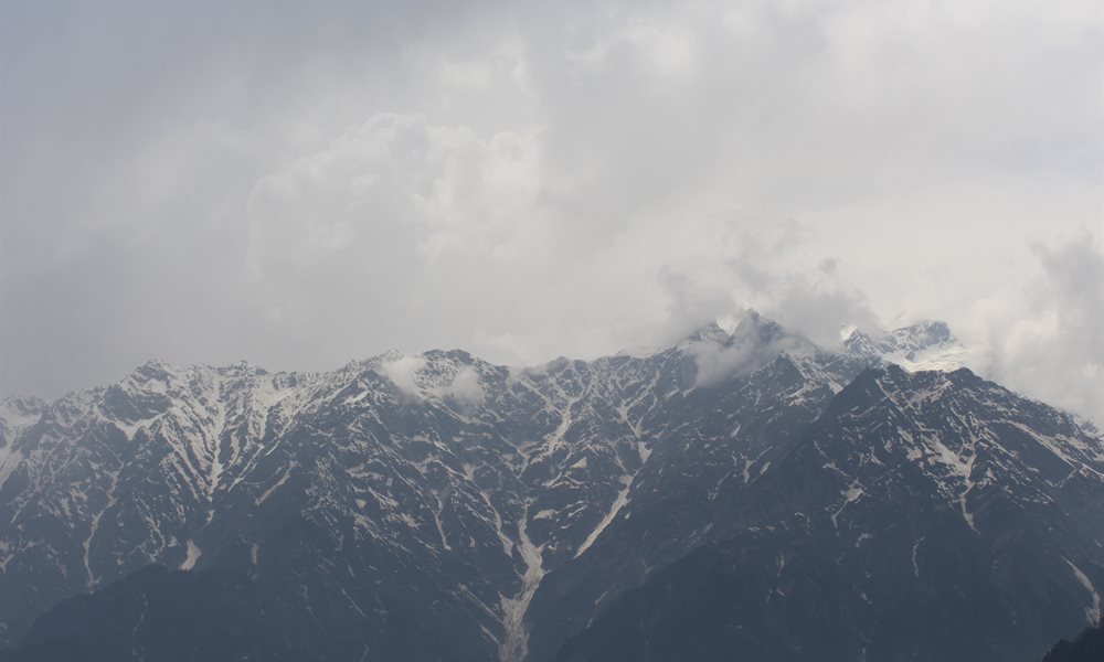 Bhrigu Lake: A Worthy Trek for Beginners and its Alternatives