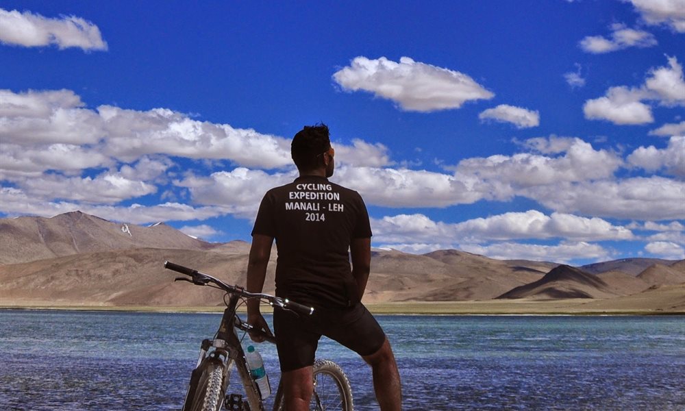 Why Manali-Leh Cycling is the next big thing for all the cyclists out there