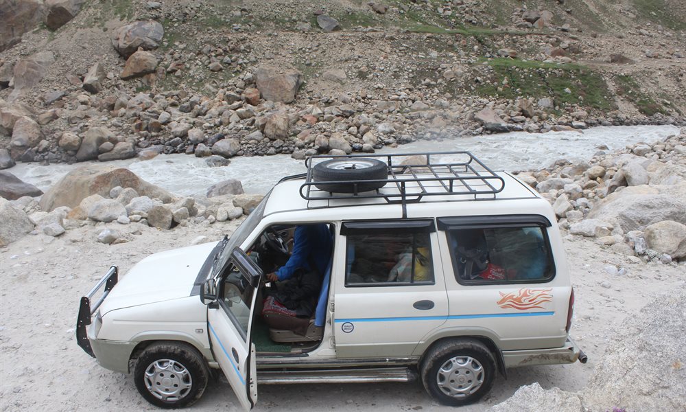 How Himalayan Transport Service is making Your Trek experience Hassle-free