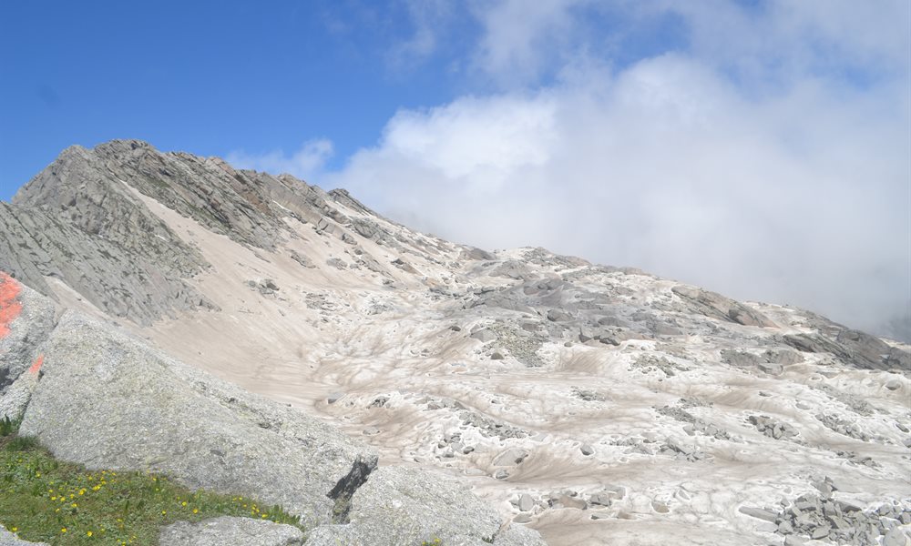 The ultimate guide to Indrahar Pass Trek in monsoon