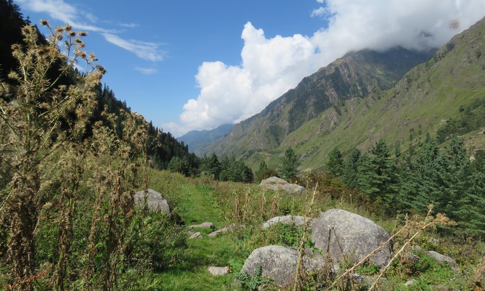 The Beautiful Himalayan Treks You Can Do This Coming Dusshera Long Weekend