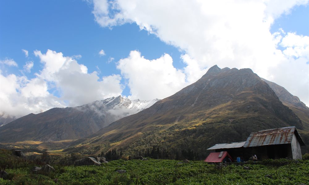 What makes Bali Pass a badass trek?