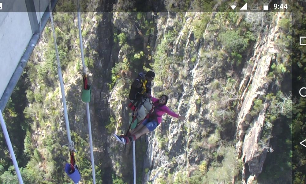 Bold Travel-World's Best Bungee Jump