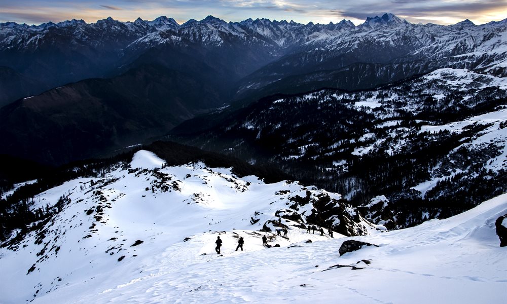 What makes Kedarkantha a good trek for beginners?