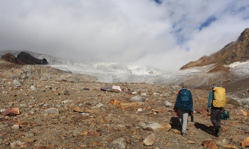 Pin Parvati Pass : Witness the transitions not only in landscapes but in Cultures too ! 