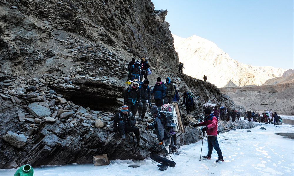 What are the dangers involved on Chadar Trek?