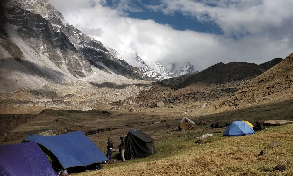 Kedartal : where the streams gurgle and the  mountains whisper 