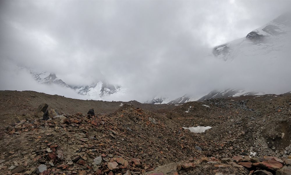 Kedartal : where the streams gurgle and the  mountains whisper 