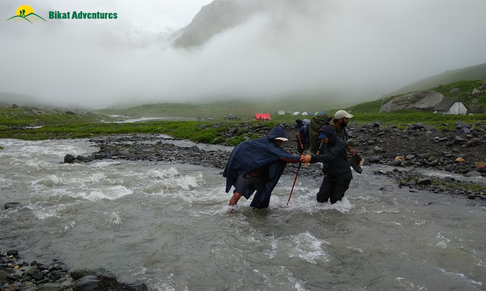 Pin Bhaba Pass: Challenges Make Life Interesting