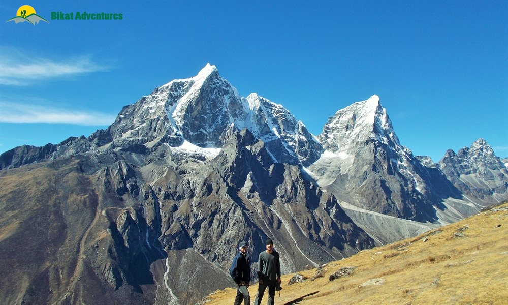 Everest Base Camp Versus Annapurna Base Camp: How To Choose