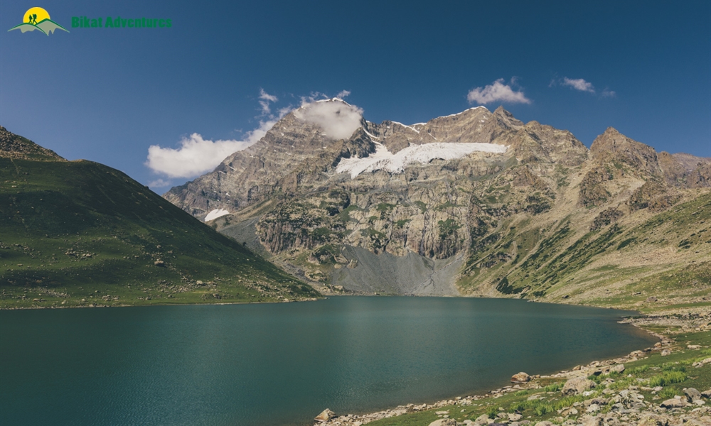 What Makes The Kashmir Great Lakes So Blue?