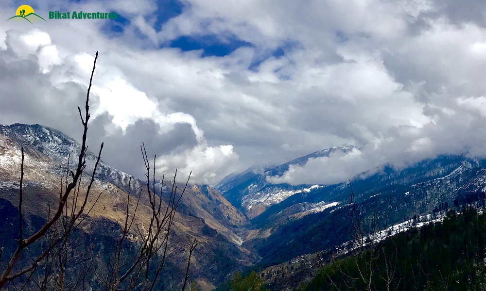 KEDARKANTHA TREK  IN MARCH A PHOTO STORY