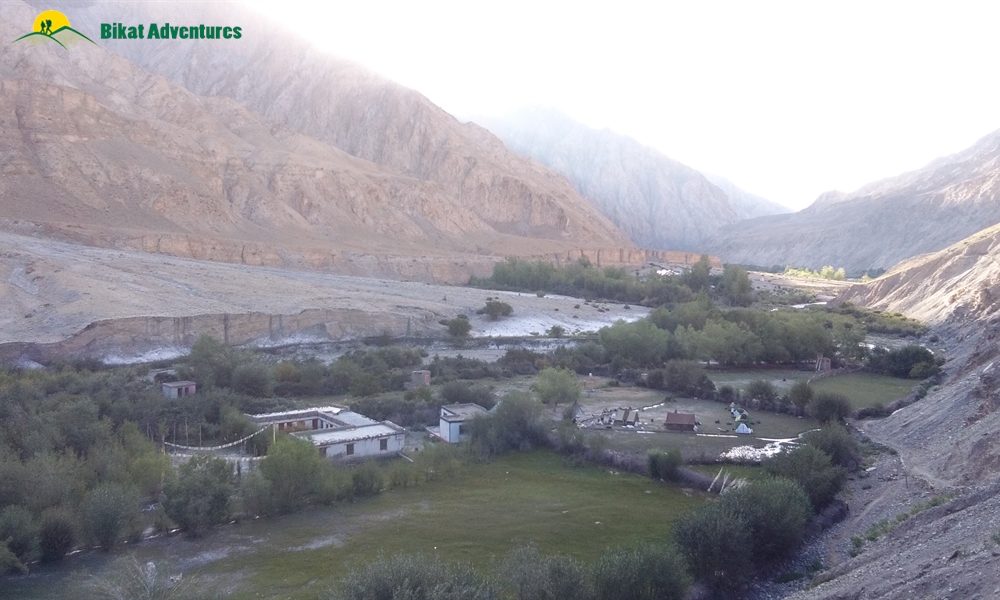 KANG YATSE II (THE PEAK OF MARKHA ) OR MARKHA VALLEY ? WHY NOT BOTH?