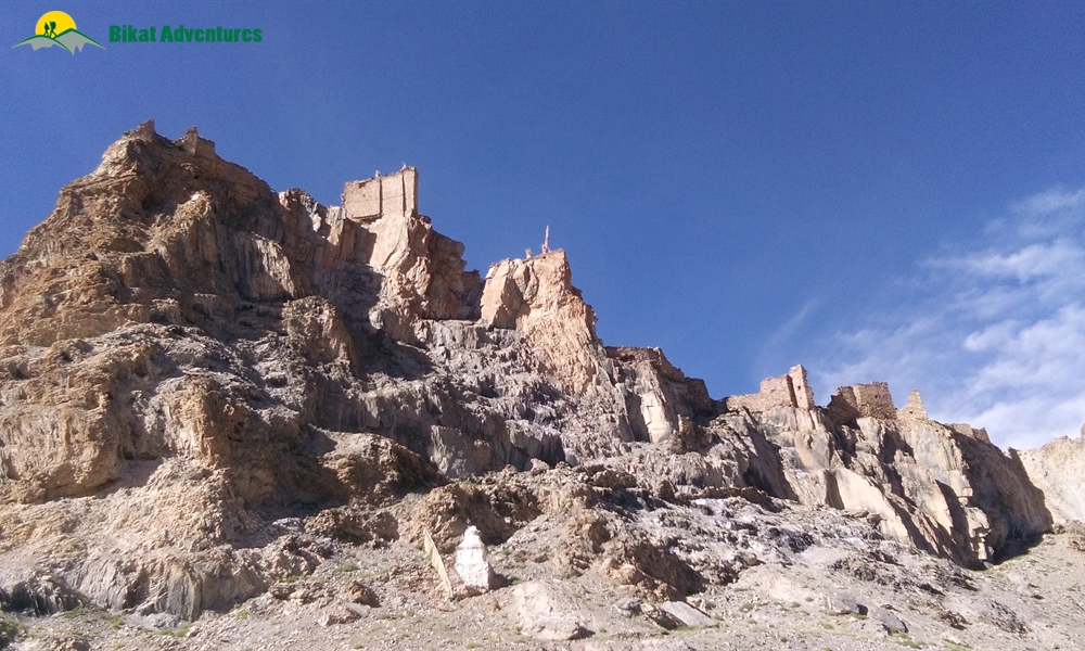 KANG YATSE II (THE PEAK OF MARKHA ) OR MARKHA VALLEY ? WHY NOT BOTH?